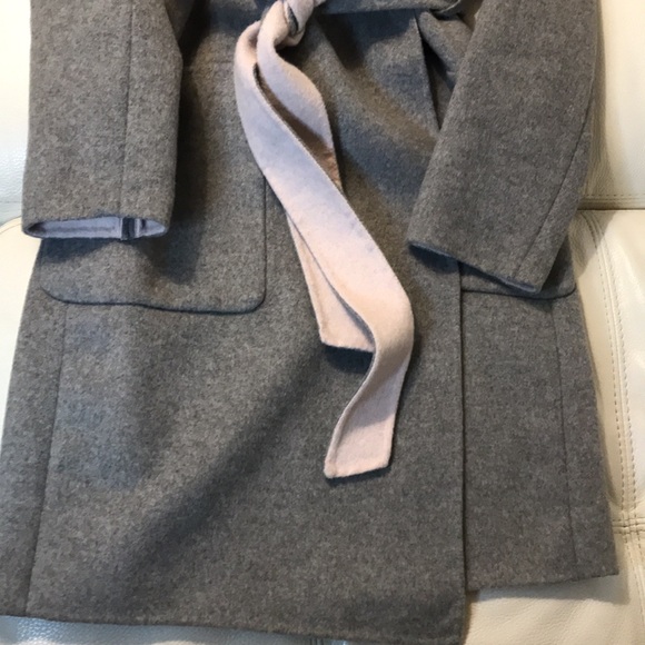 BCBGMAXAZRIA size medium Chanel coat - Picture 4 of 11